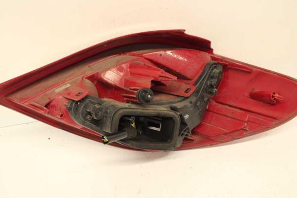 FEU ARRIERE GAUCHE  PEUGEOT 207 2009+ ( LED ) - Vue 2